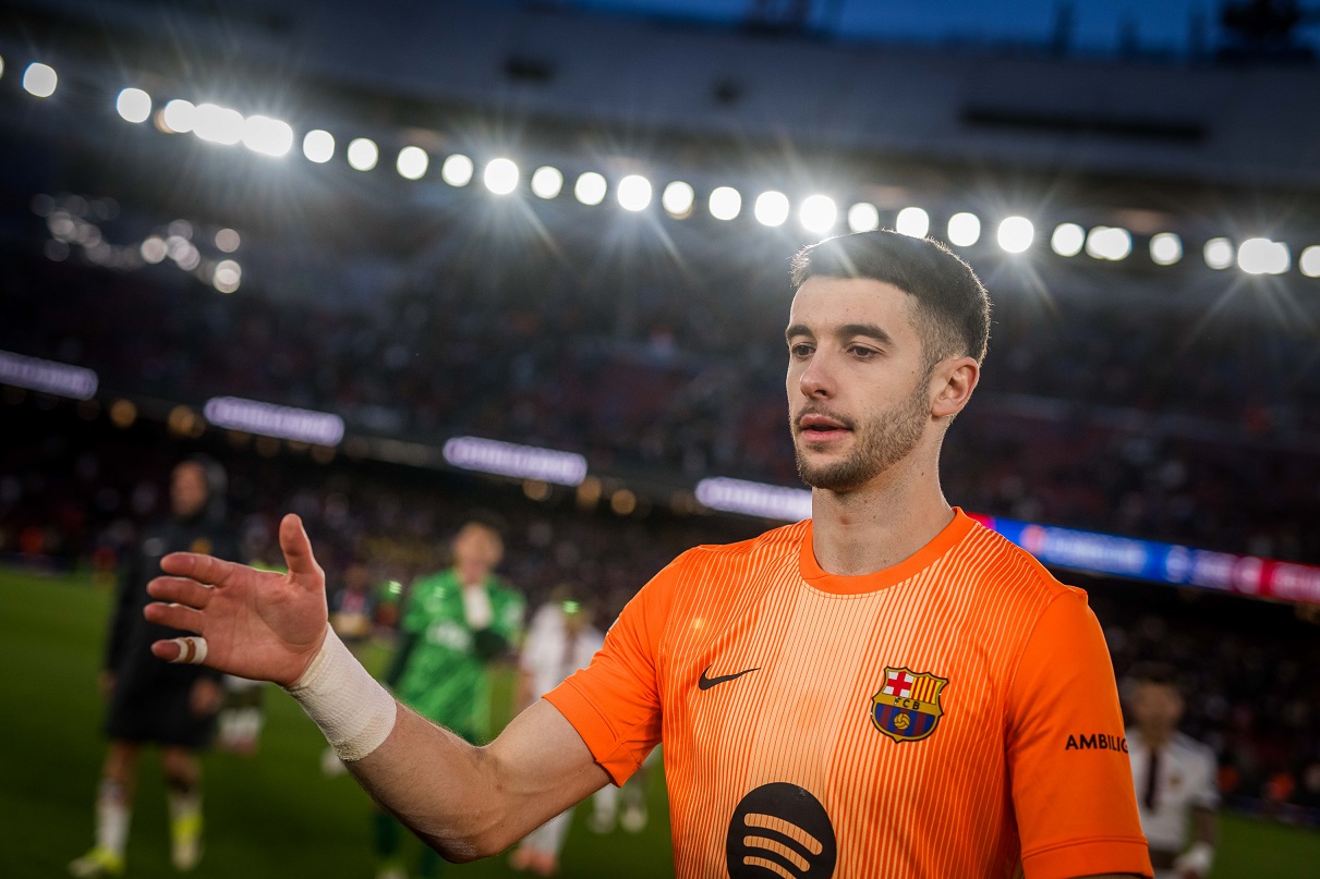 Joan Garcia standing on the pitch after a Barcelona game