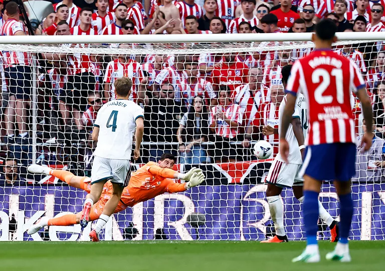Real Madrid's Thibaut Courtois making a save