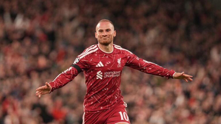 Alexis Mac Allister celebrating goal for Liverpool