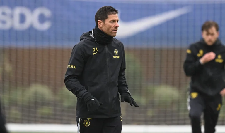 Xabi Alonso leading Chelsea training