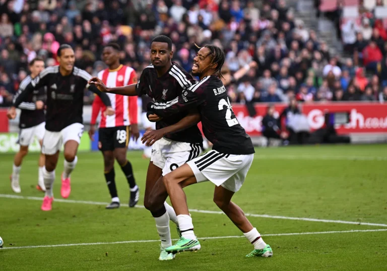 Alexander Isak celebrating goal for Liverpool